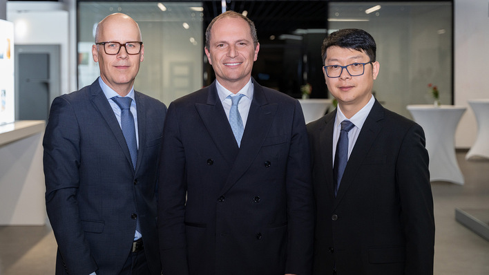 Von links: Alexander Kais, Senior Vice President MBT Climate, Stefano Bellò, President MTB Climate, und Kobe Peng, Vice President MBT Climate.