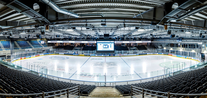 Nordhessen Arena in Kassel: Hier vernetzt Qanteon sämtliche Anlagen für Wärme, Kälte, Strom, Lüftung, Verschattung und Elektroauto-Management in einer zentralen, ganzheitlichen Automationslösung.