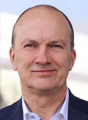 Nach 39 Jahren bei TEKO tritt Geschäftsführer Edgar Holzhäuser in den Ruhestand.