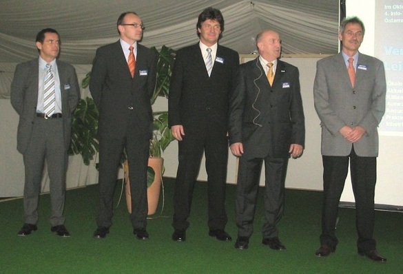 Bild 1: Die Referenten der Info-Tour, v.l. Peter Behrends (Testo), Dirk Schlehuber (Bitzer), Andreas Dahms (Danfoss), Roland Handschuh (Güntner), Joachim Gerstel (DuPont)