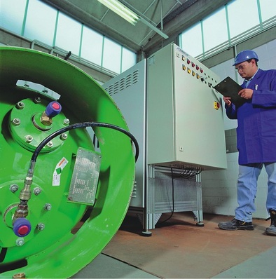 In hochmodernen Anlagen werden die Kältemittel bei der Westfalen AG zur Wiederverwendung aufbereitet