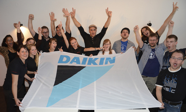 Die Teilnehmerteams des Daikin Wettbewerbs Teamplay@work 2012 freuten sich über ihren Gewinn: ein Teamevent mit Max Mutzke & Band in Hamburg.