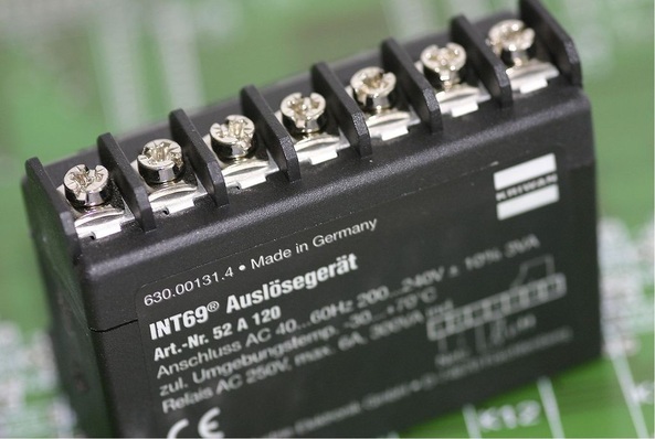 Verdichterschutzgeräte INT 69 sind seit 40 Jahren etabliert und enthalten nun auch umfassende Diagnosefunktionen.