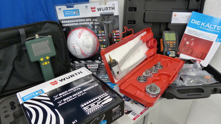 Insgesamt acht Gewinne wurden von den Firmen für die KK-Verlosung gesponsort.