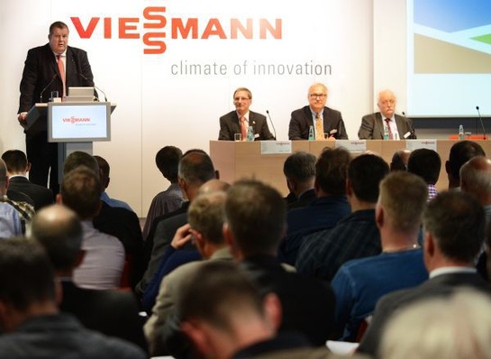 Wärmepumpen-Forum mit Hybridgeräten im Fokus