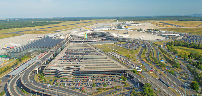 Erfrischt abheben und landen