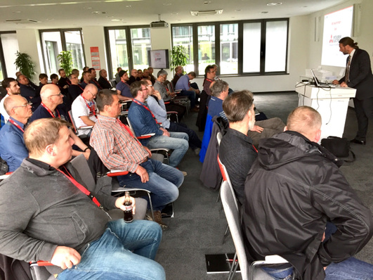 Überbetriebliche SHK-Werkstattausbilder informiert