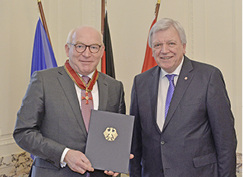 <b>Viessmann </b> Großes Verdienstkreuz für Martin Viessmann - © Viessmann

