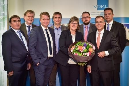 Der neue VDKL-Vorstand (v.l.n.r.): Stephan Regus (stellv. Vorsitzender), Lüder Korff (stellv. Vorsitzender), Falko Thomas (Vorsitzender), Marcus Hoffmann-Rothe, Britta Heine, Tim Pfotenhauer, Jan Peilnsteiner (Geschäftsführer) und André van den Broek